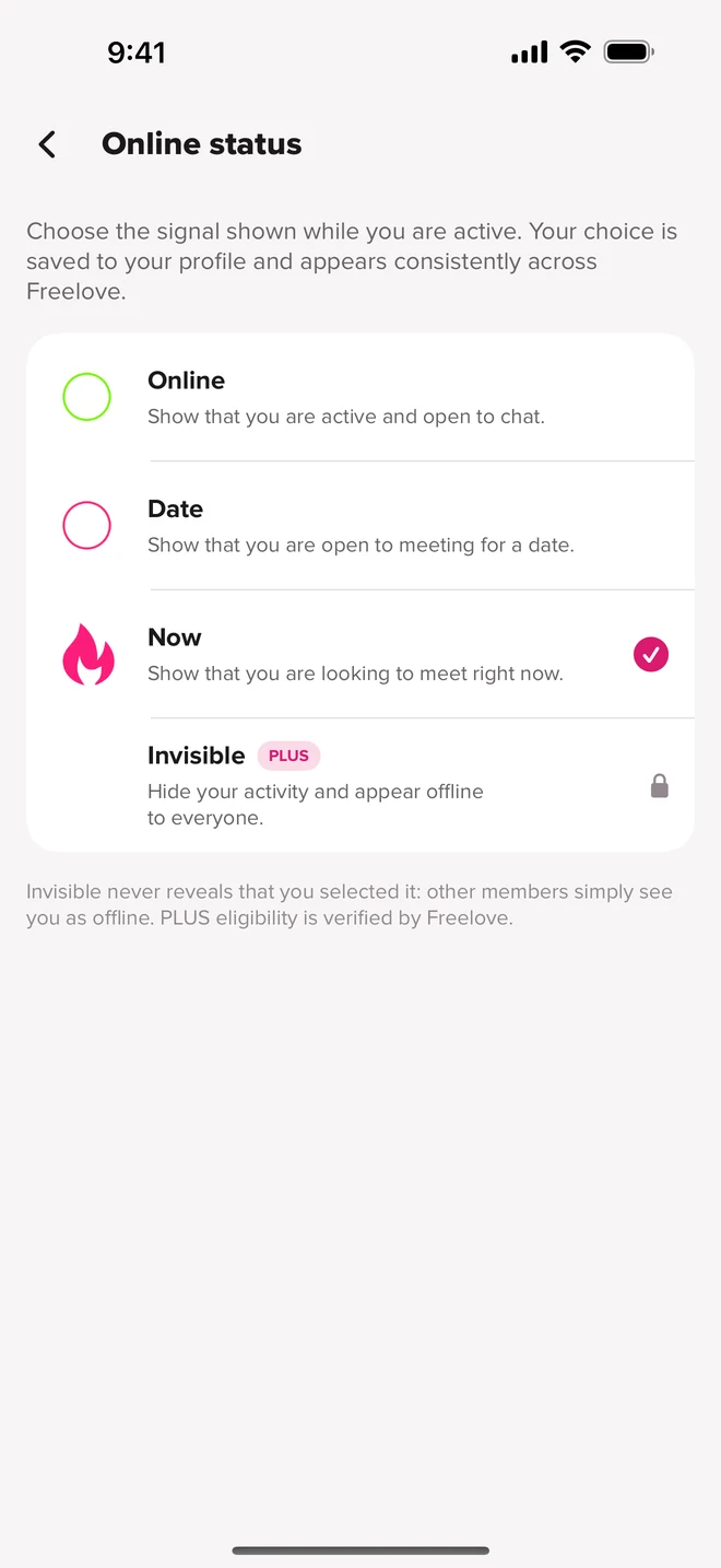 The demo account’s Online status settings in Freelove for iOS, including the Invisible PLUS option.